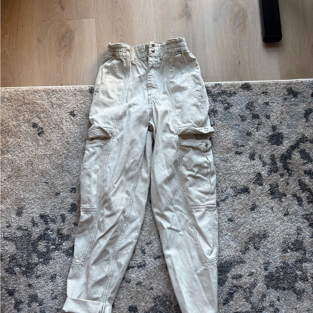 BDG Off-White Relaxed Skate Jeans - Picture 8 of 8